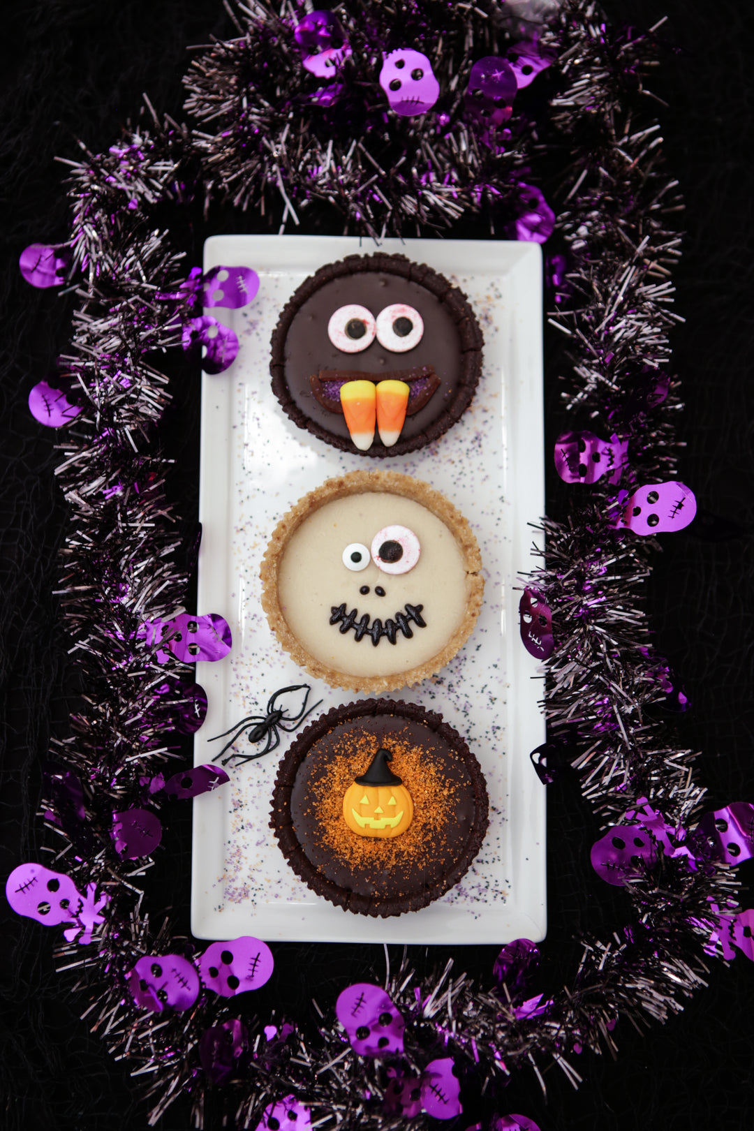Hail Merry No Bake Tarts decorated for Halloween. Organic. No added Sugar. Healthy Party Snacks 