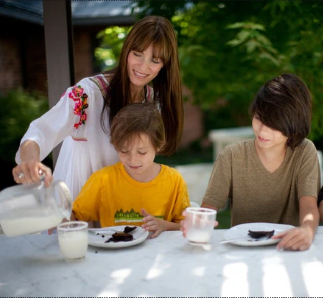 Celebrate Mom in the Sweetest Way